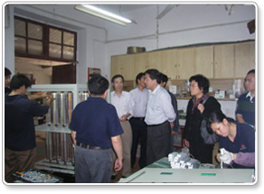 2010年5月上海市普陀區區長來我公司視察指導工作